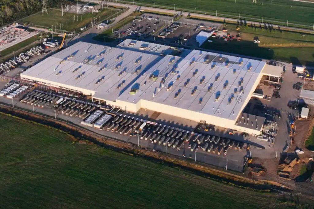 Infografía técnica del cluster de entrenamiento de IA Colossus 2 mostrando sus unidades de procesamiento gráfico.