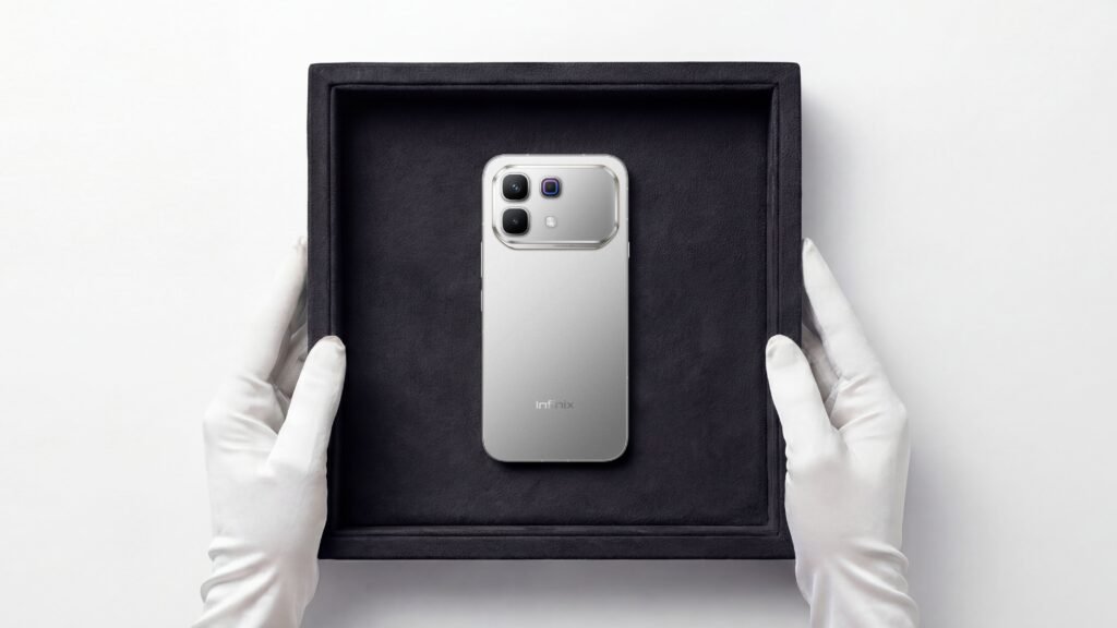 Infinix NOTE 60 Pro mostrando diseño premium con pantalla avanzada y tecnología innovadora