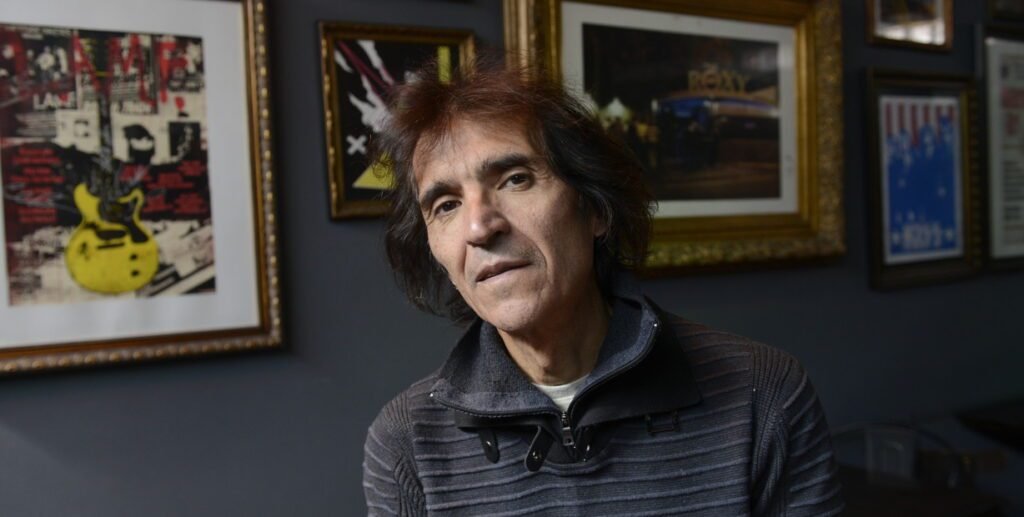 Felipe Staiti guitarrista de Los Enanitos Verdes durante una presentación en vivo