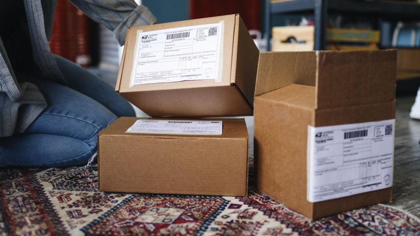 Interfaz de AliExpress en un dispositivo electrónico tras la multa de la Unión Europea por la venta de productos ilegales.