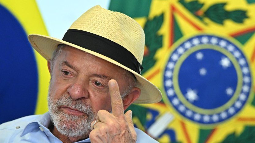 El presidente Luiz Inácio Lula da Silva en el Palacio del Planalto mientras