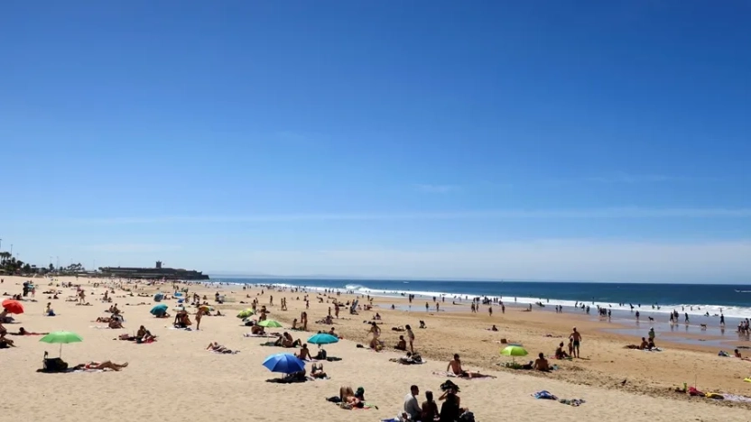 Oceano calentado por el sol en un escenario donde la temperatura del mar rompe record en julio
