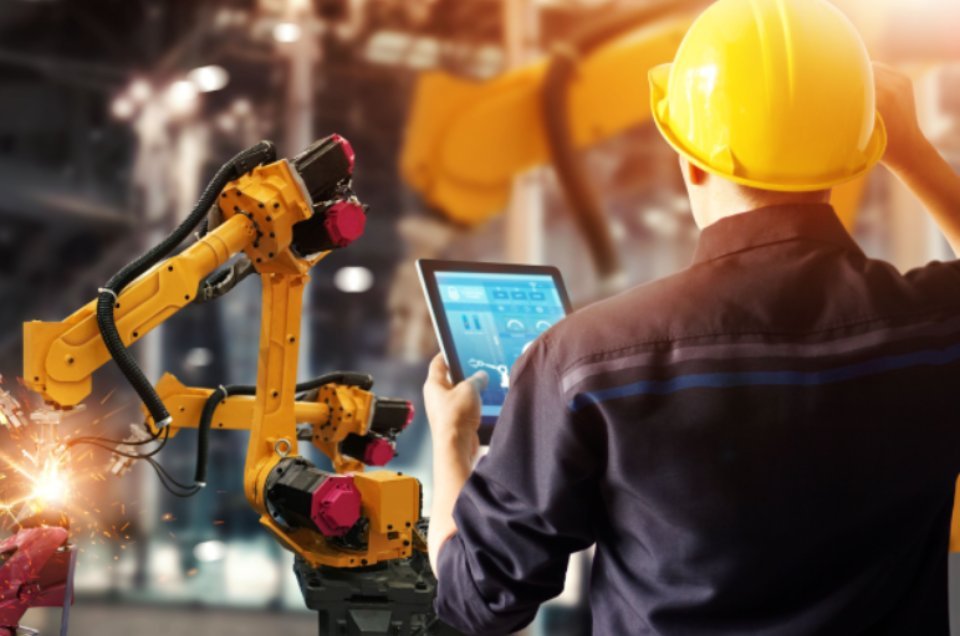 Descubre cómo 10 tecnologías revolucionarias están transformando la construcción y minimizando errores de manera eficiente.
