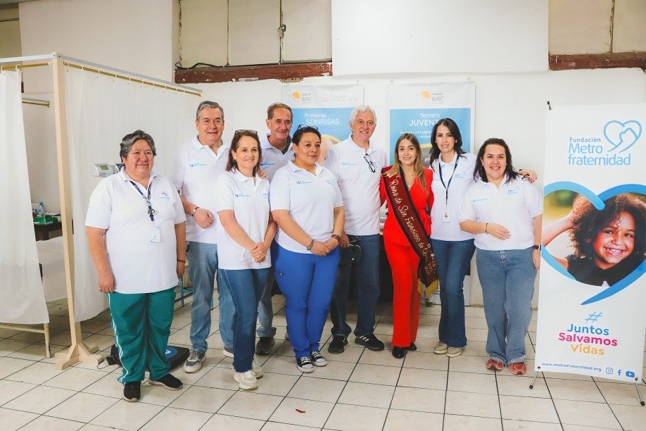 Proyecto Social "Primeras Sonrisas" de Camila Becerra, Reina de San Francisco de Quito inicia en el barrio de Atucucho