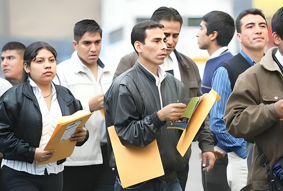Contradicciones en las estadísticas de empleo en Ecuador: Un Análisis crítico