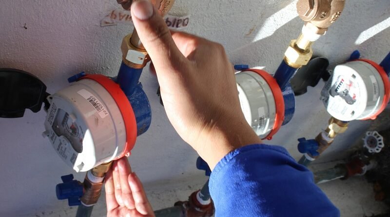 Quito: ¿Cuándo se debe cambiar el medidor de agua? Cuidado con estafas
