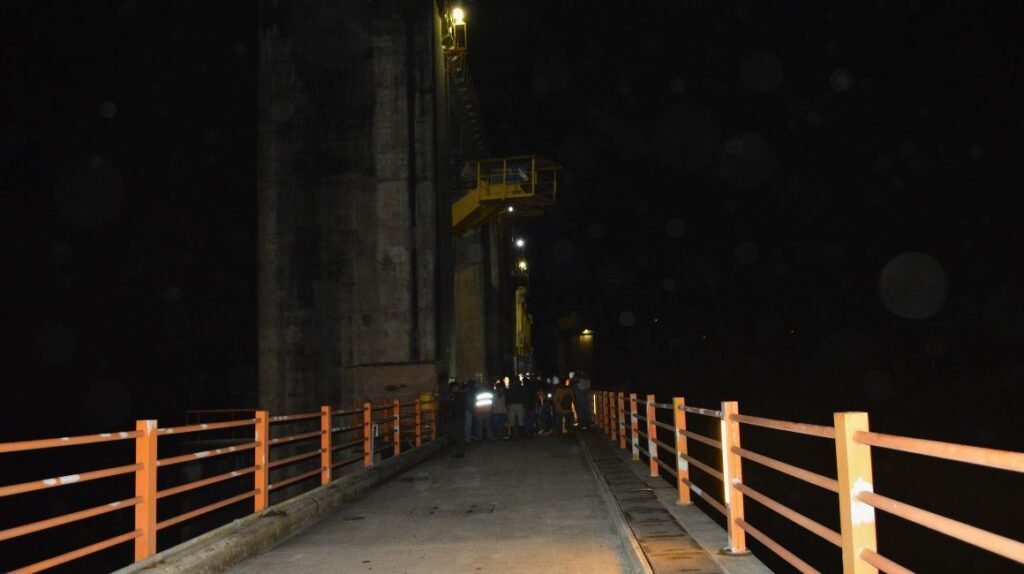 Ministerio de Energía adelanta mantenimiento de hidroeléctrica Agoyán