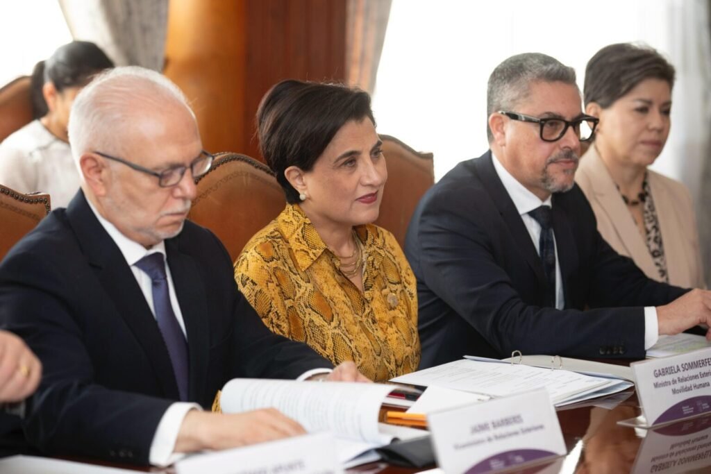 Correísmo intenta censurar a la Canciller por caso Jorge Glas