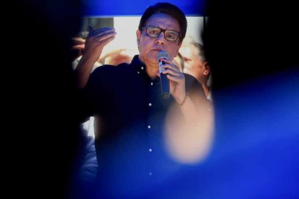 Casi 9.000 chats de Fernando Villavicencio fueron filtrados por el correísmo