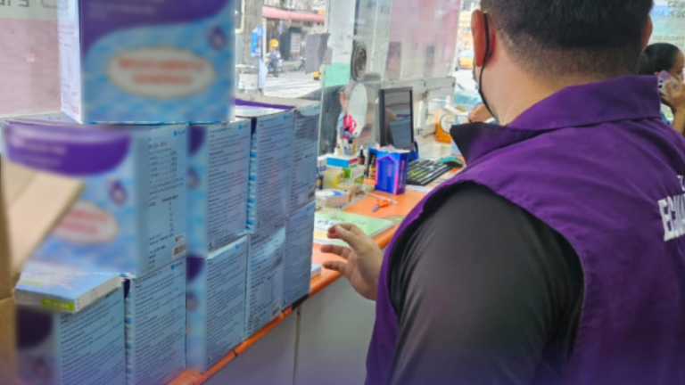 Clausuran farmacias