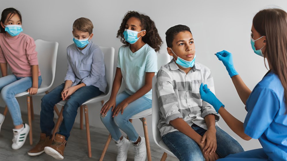 Tos ferina: conoce sus síntomas, fases, prevención y la importancia de la vacunación para proteger a niños y adultos.
