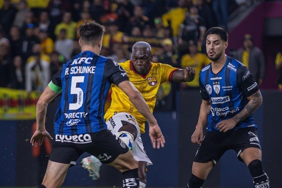 Independiente del Valle gana a Barcelona SC