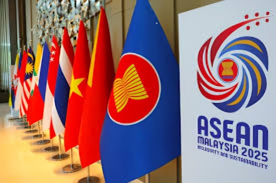 ASEAN lanza cumbre histórica con China y el Golfo en plena tensión comercial con EE.UU.