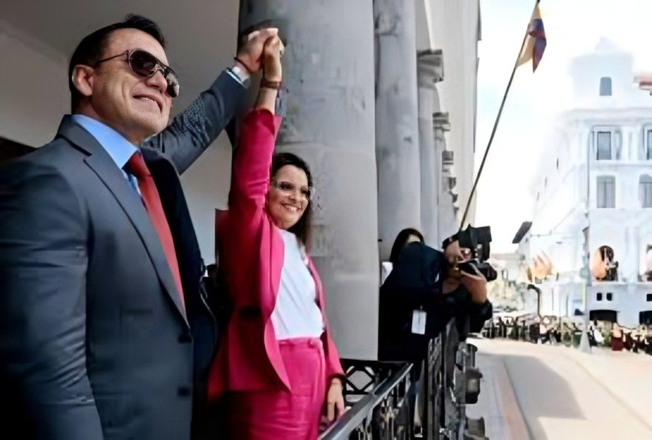 CNE proclama oficialmente a Daniel Noboa y María José Pinto como presidente y vicepresidenta