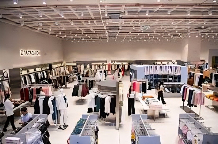 Etafashion renueva su tienda en CityMall con una experiencia de compra más moderna y funcional