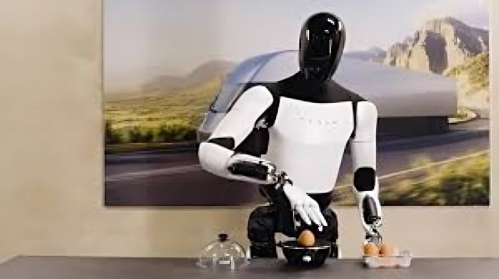 Tesla presenta Optimus Gen 2, el robot doméstico que aprende viendo videos