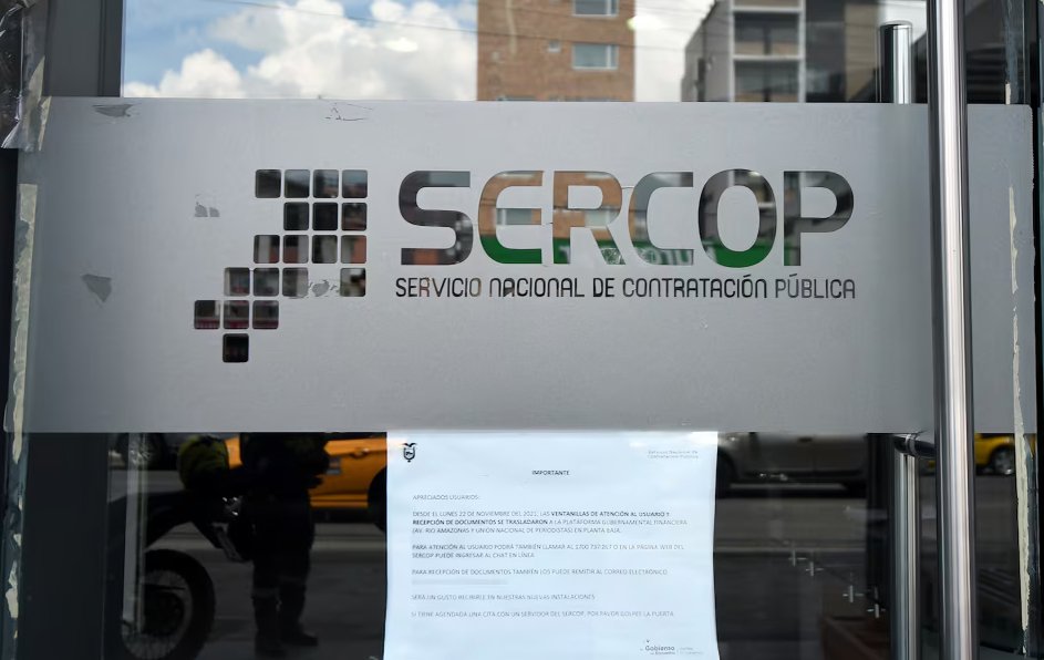 Las reformas fortalecen al Sercop, pero expertos cuestionan la falta de contrapesos en la nueva normativa de contratación pública.