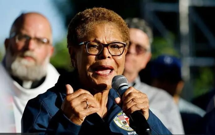 Alcaldesa Karen Bass