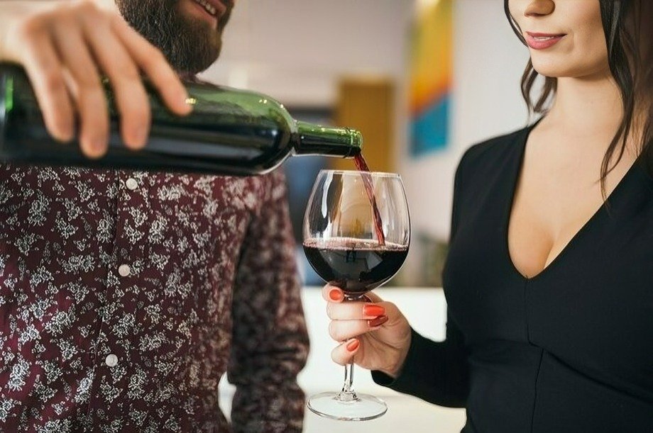 Mansión Alcázar invita a una exclusiva experiencia sensorial con su cata de vinos