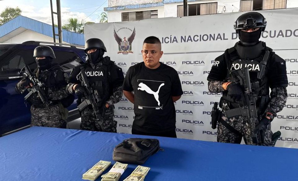 Operativo policial en Manta tras violencia por vacío de liderazgo de Los Choneros en zona portuaria estratégica