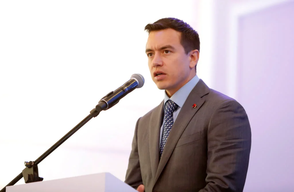 Daniel Noboa en medio del debate sobre la Constituyente a ciegas en Ecuador.