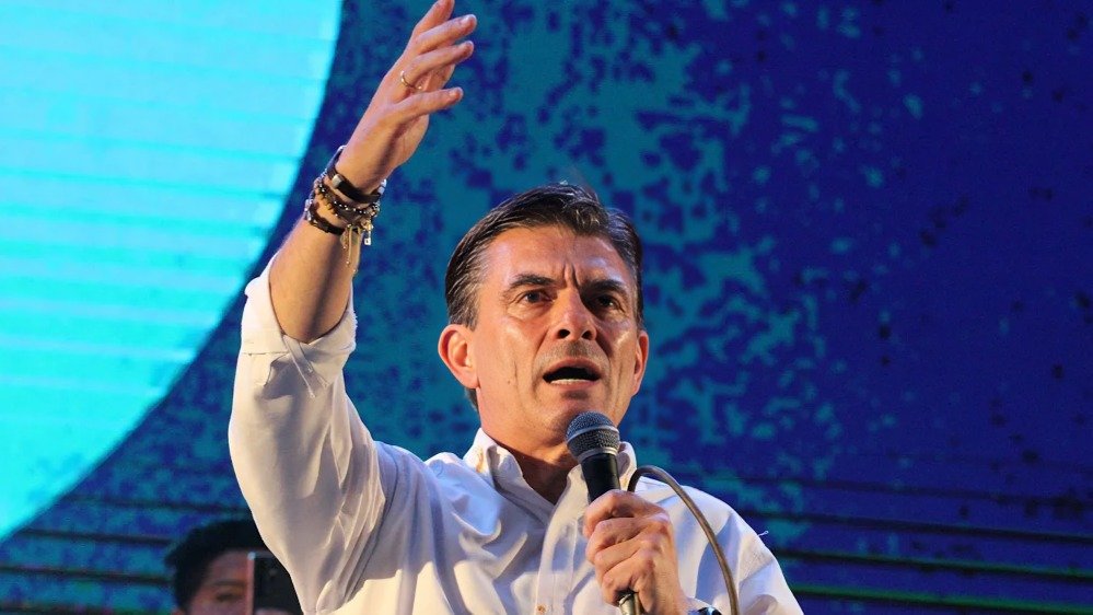 Rodrigo Paz celebra su victoria tras ganar la segunda vuelta presidencial en Bolivia en octubre de 2025