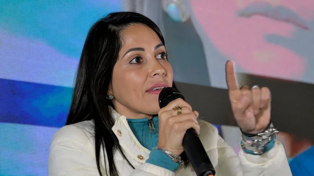 Luisa González representante legal Revolución Ciudadana denuncia por cuentas de campaña electoral TCE Ecuador