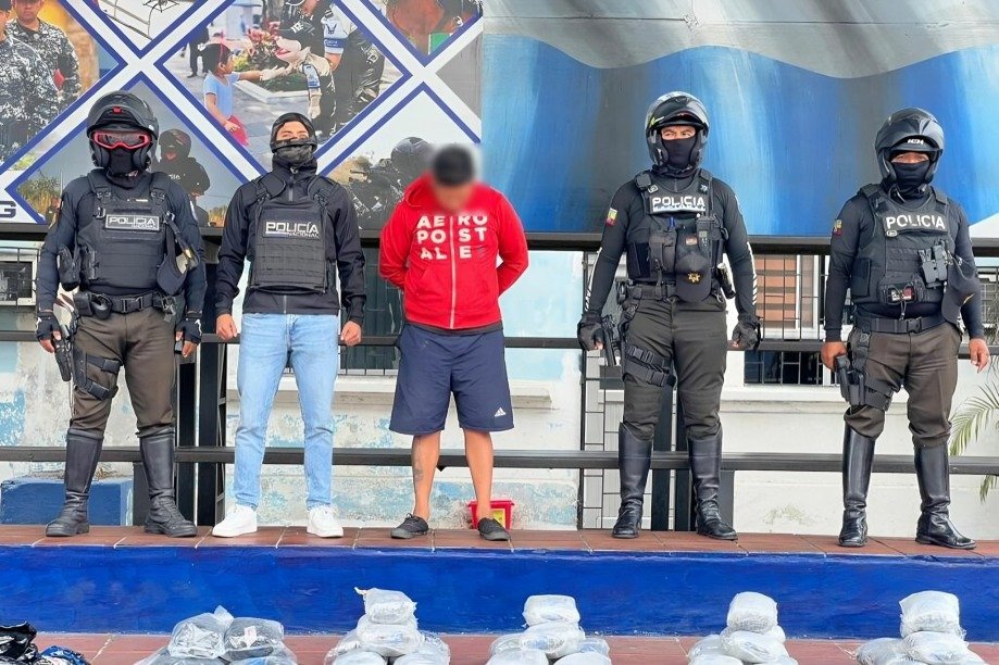 operativos contra extorsionadores en Ecuador