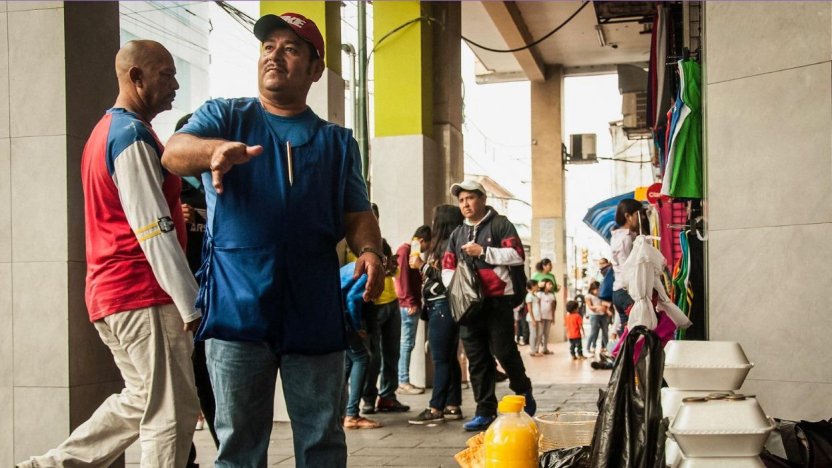 Ecuador despidió el 2025 con subempleo a la baja; las brechas persisten