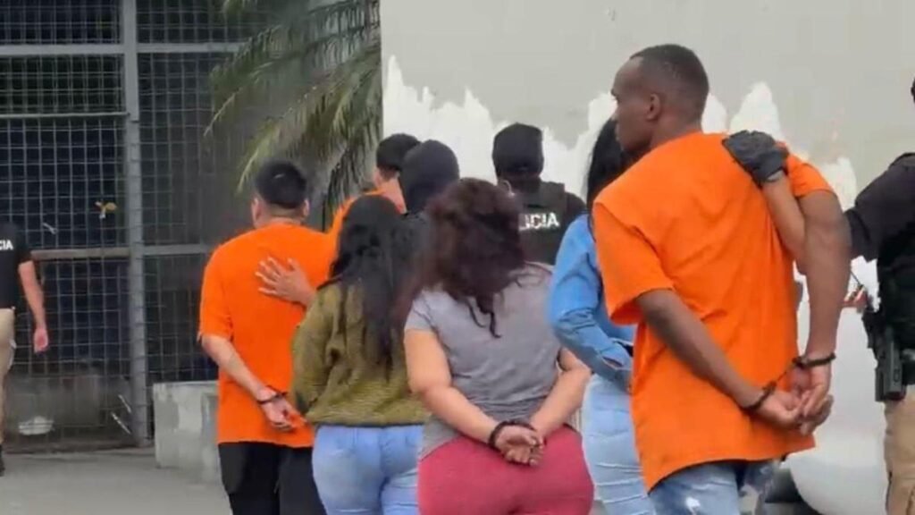 Operativos antiextorsión en Guayaquil con detenidos vinculados a estructuras criminales tras acciones de la UNASE