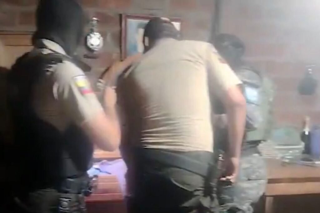 Operativo Apolo 3.0 se desarrolla en cuatro distritos de Guayas con despliegue de unidades policiales