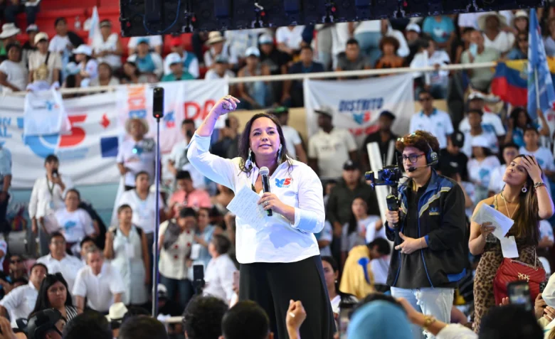 Gabriela Rivadeneira 