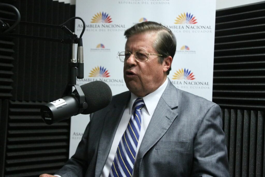 histórico dirigente político ecuatoriano