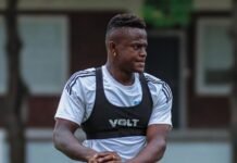 José Angulo demandó a Emelec por salarios impagos y agrava la crisis económica José Angulo demandó a Emelec