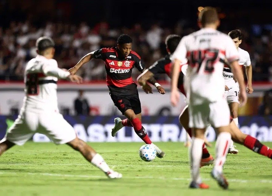 Gonzalo Plata anotó en su debut