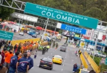 Colombia analiza subir aranceles al 50 % y agrava la guerra comercial con Ecuador guerra comercial