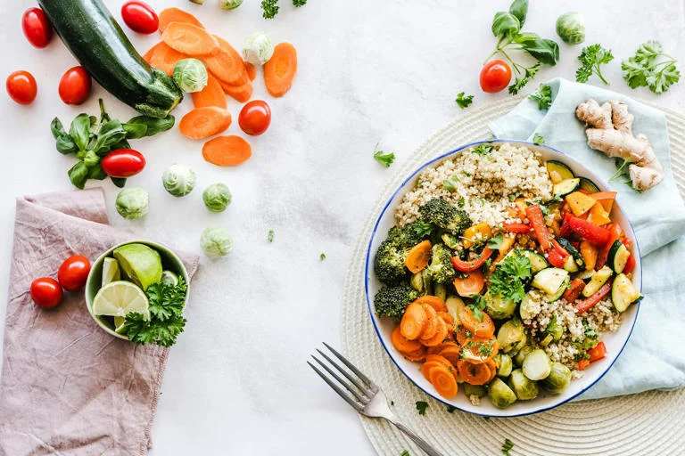 a importancia de una dieta según tu edad para una vida saludable.