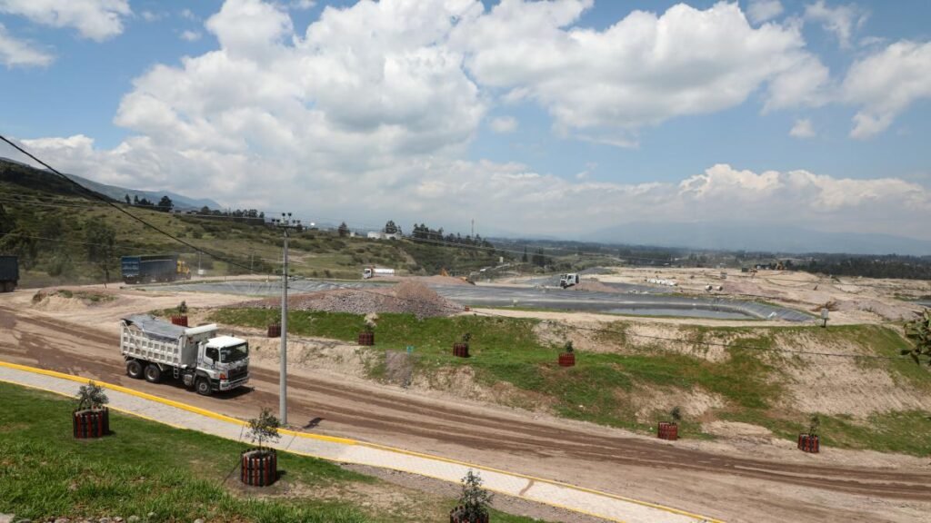 Guía para eliminar químicos del narcotráfico aplicada en relleno sanitario de Quito para disposición de sustancias incautadas