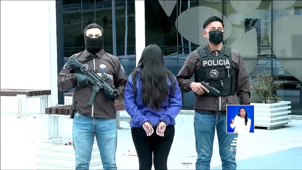 Mujer almacenaba 37 kilos de droga en vivienda de San Juan de Calderón, norte de Quito.