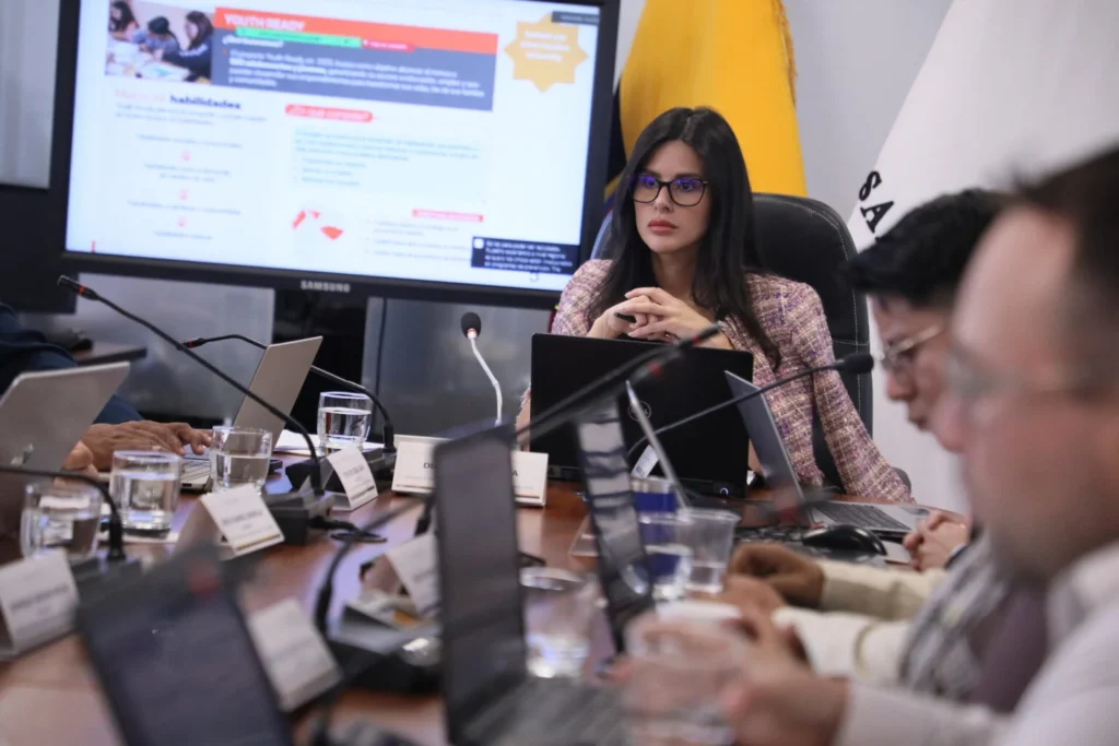 Comisión oficialista