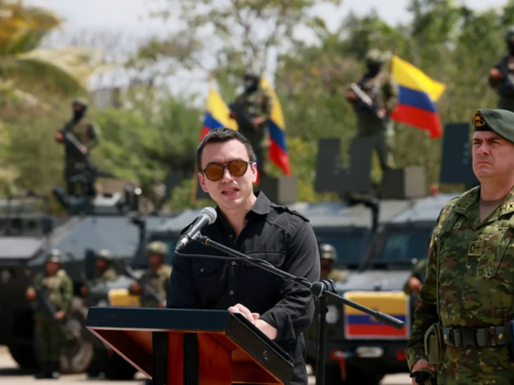 Requisición de bienes Ecuador anunciada por Daniel Noboa en decreto ejecutivo 334 para reforzar la seguridad