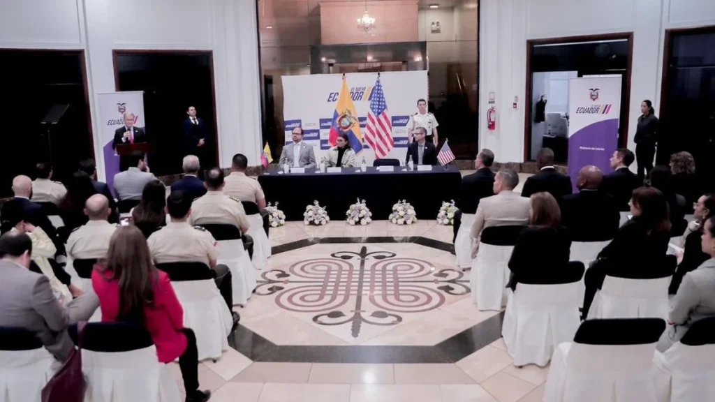 FBI ayudará a identificar rutas de lavado de activos en Ecuador mediante cooperación con autoridades ecuatorianas