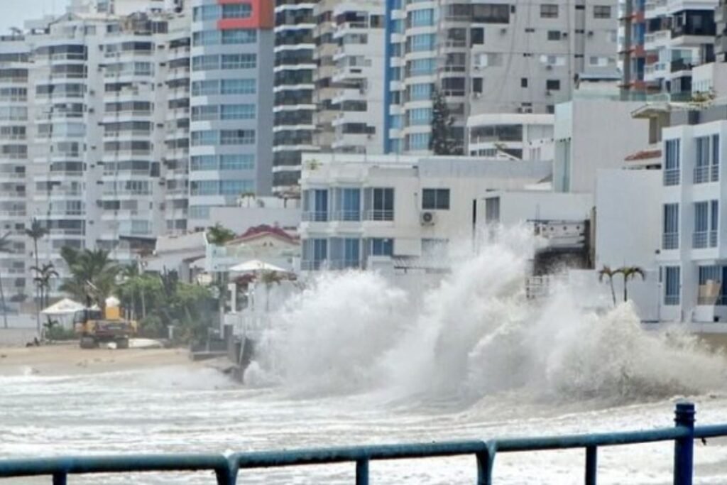 Alerta en las playas de Ecuador