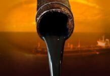 Petróleo cae, pero el riesgo país también: el giro inesperado que sacude a Ecuador 43 piscinas de contaminación evitada