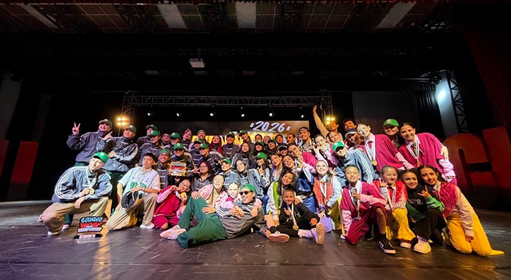 Bailarines de Frevo Dance Studio en competencia Hip Hop International Ecuador 2026 en Quito