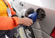 Combustibles caros ponen en jaque el ahorro fiscal de Ecuador y reactivan la presión por subsidios Combustibles caros