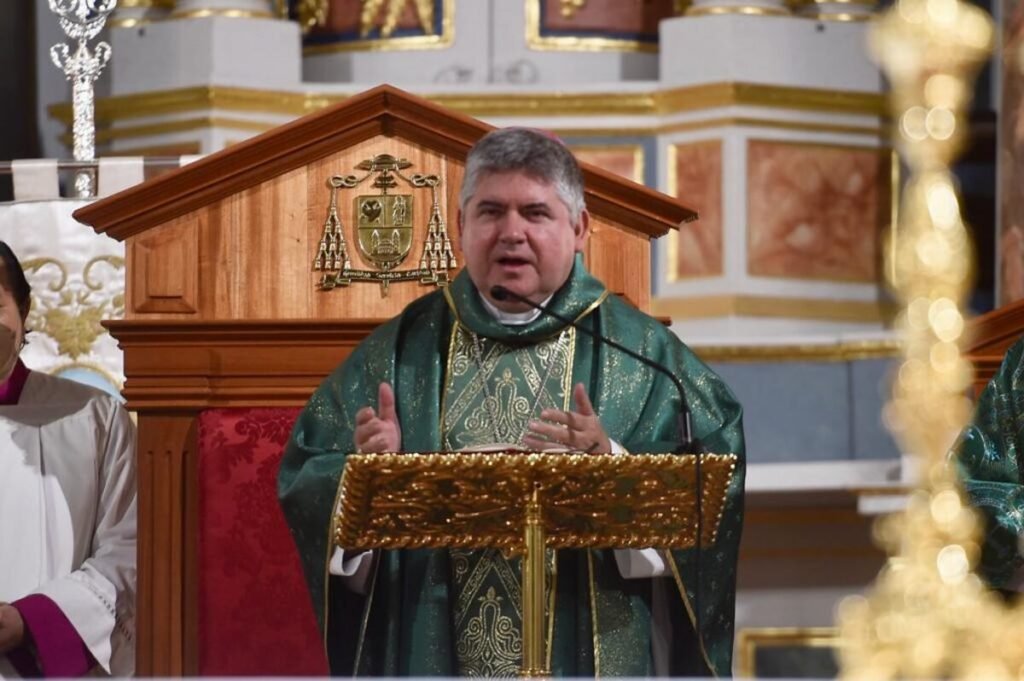 representate del vaticano en Ecuador