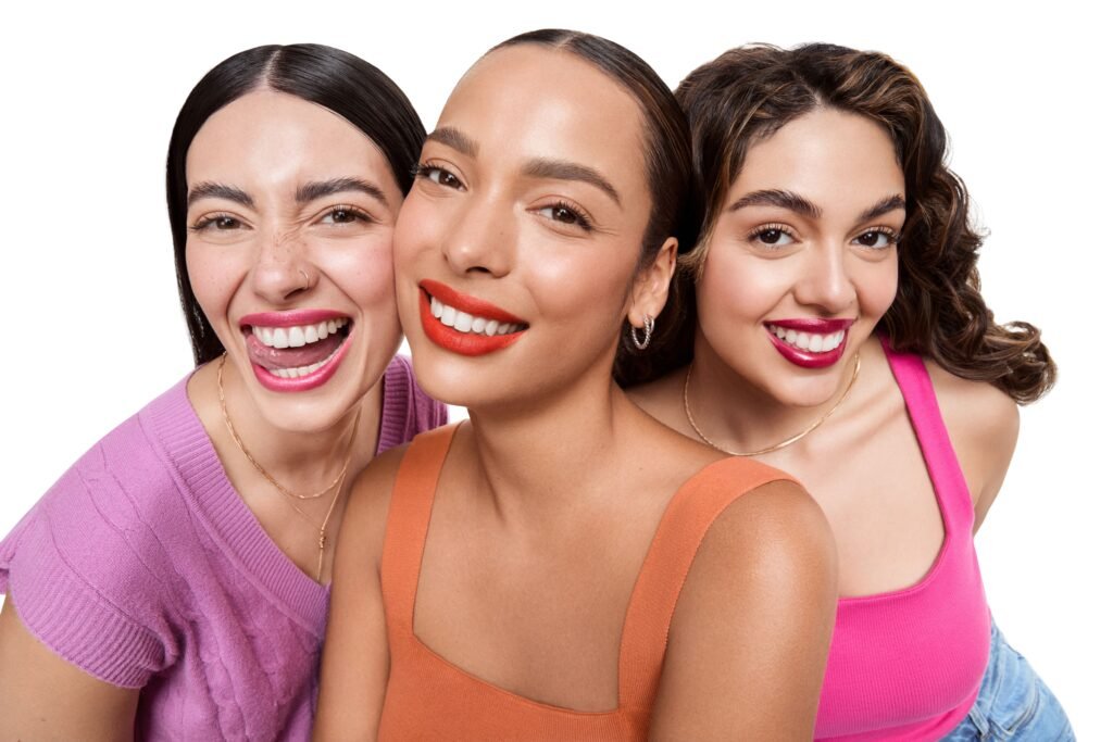 Día Mundial del Labial: descubre 5.000 años de historia y las claves de Avon para elegir el acabado ideal según cada ocasión y momento del día.