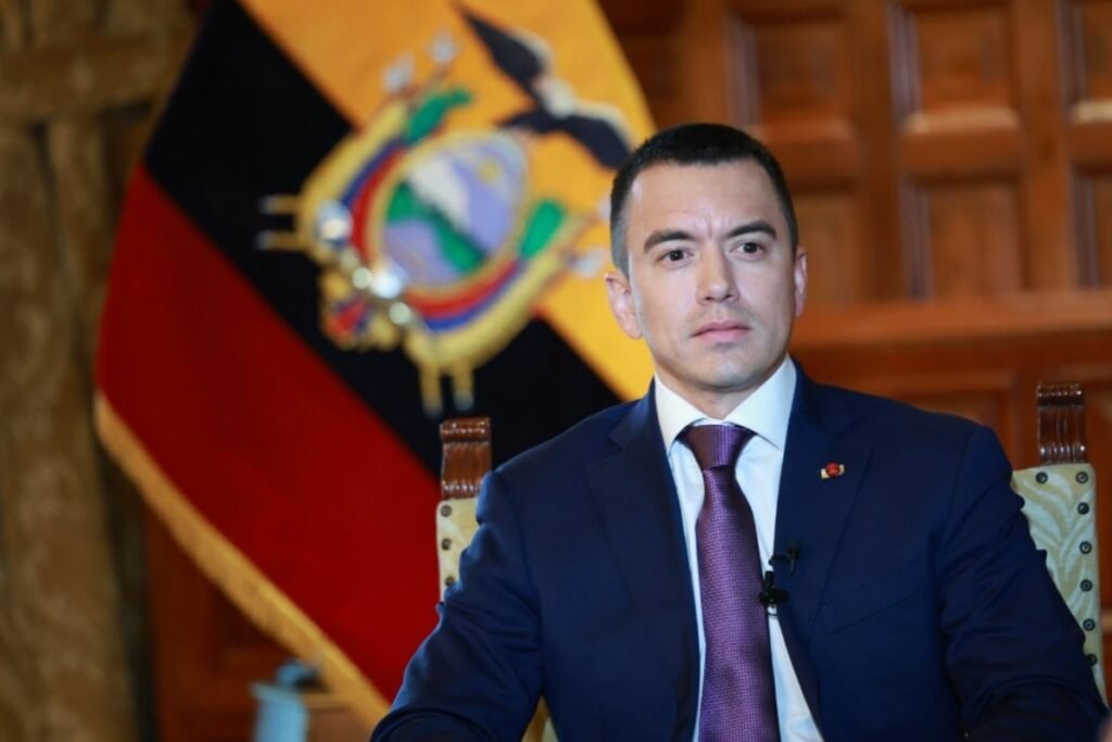 Daniel Noboa durante entrevista radial en Quito el 31 de julio de 2026, abordando temas del CPCCS y referéndum