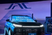 JAC Azul presentó el nuevo JS6 Híbrido Enchufable en el Auto Show 2026 Presentación oficial del nuevo JS6 Híbrido en el Auto Show 2026.